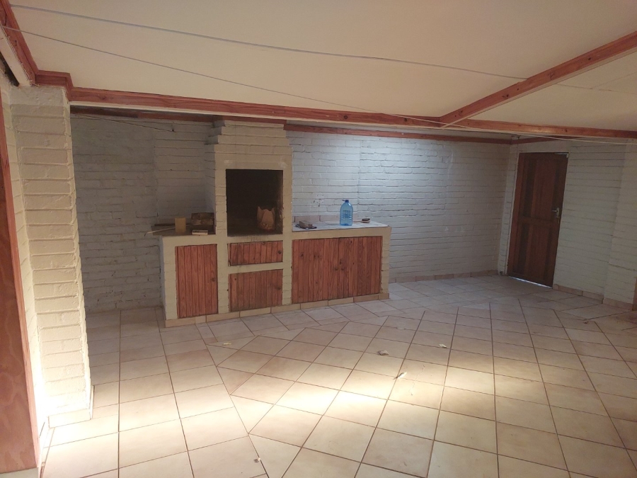 To Let 3 Bedroom Property for Rent in Tuinhof Free State
